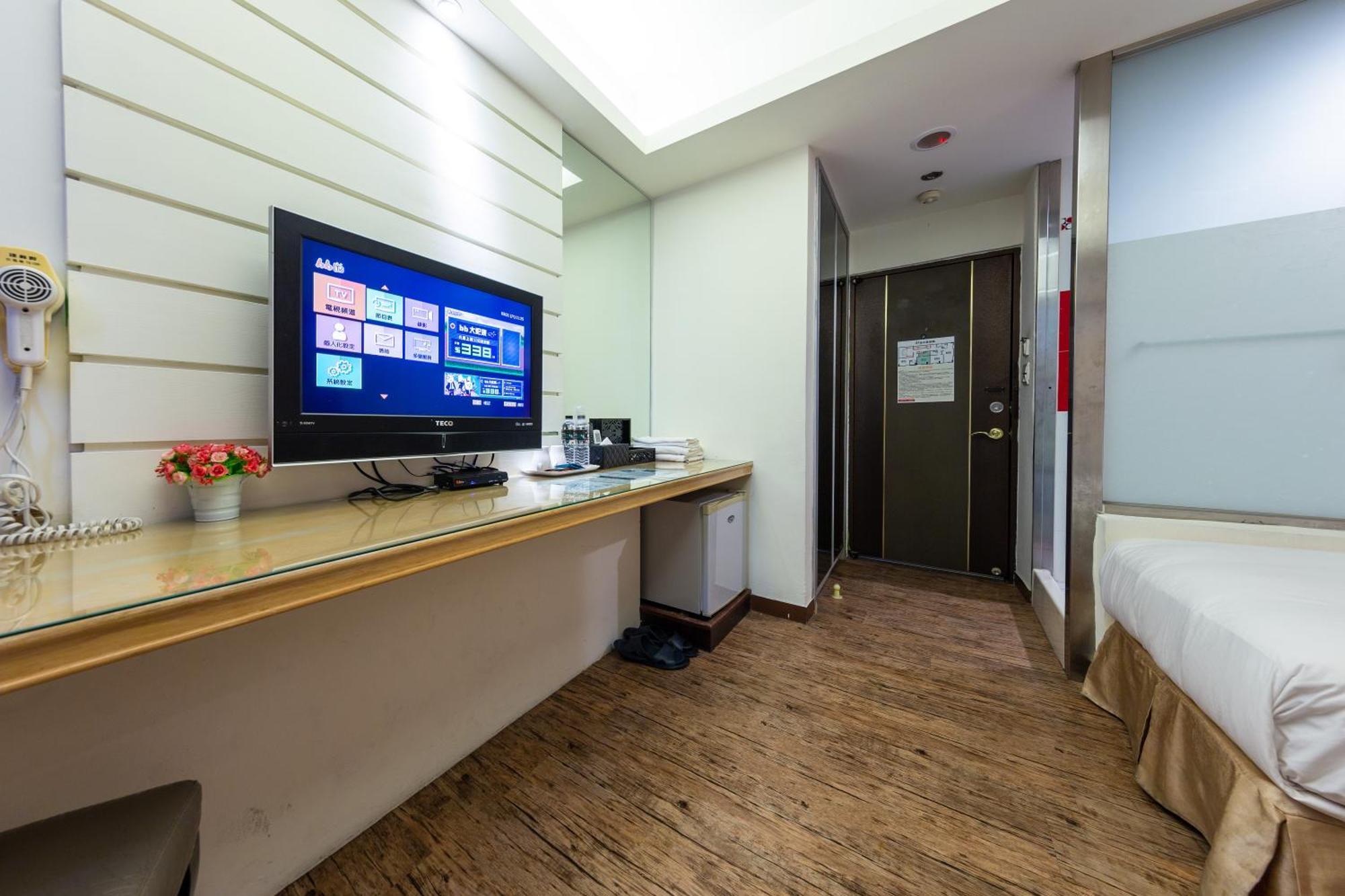 Newrise Hotel Kaohsiung Buitenkant foto