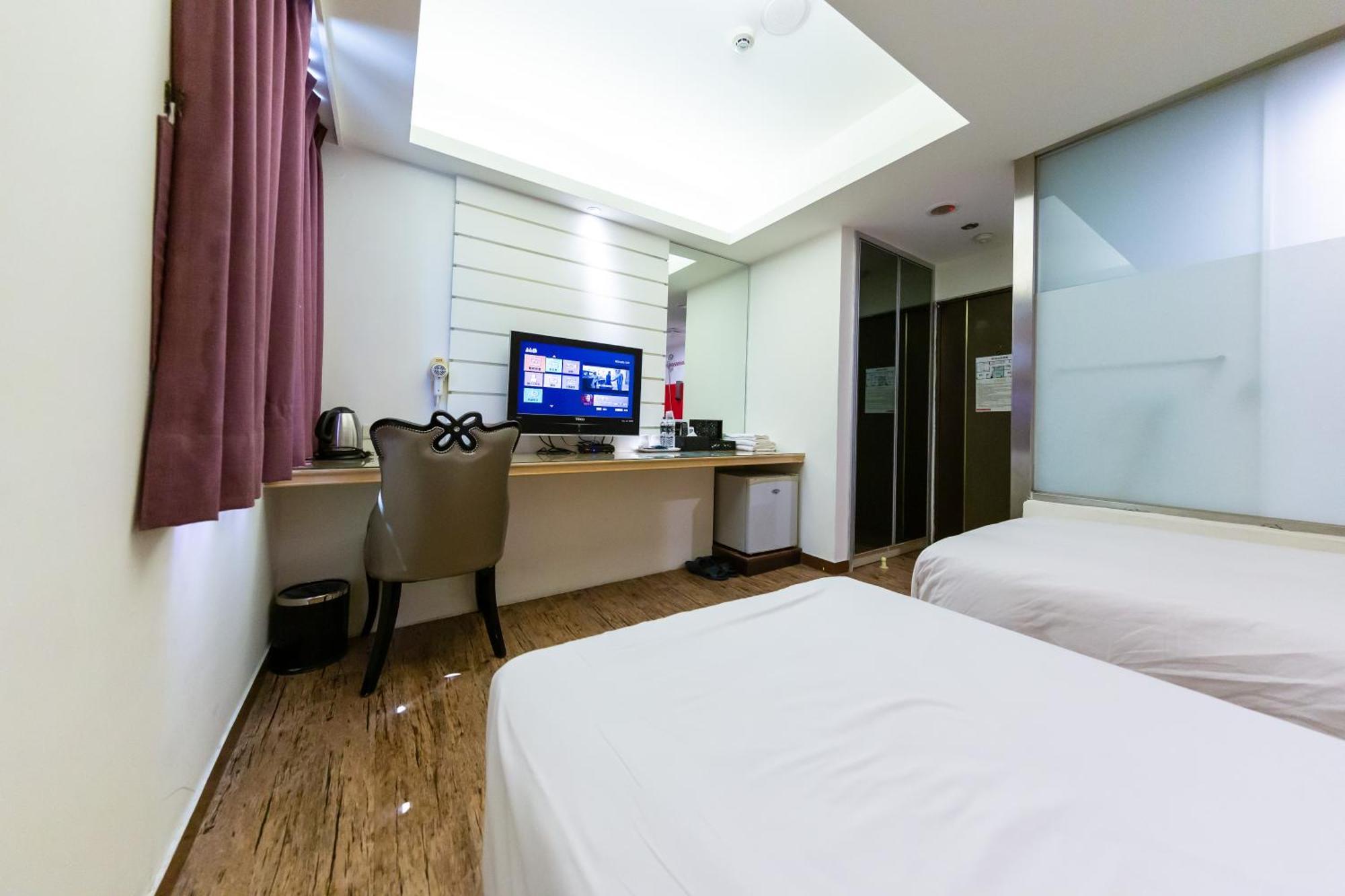 Newrise Hotel Kaohsiung Buitenkant foto