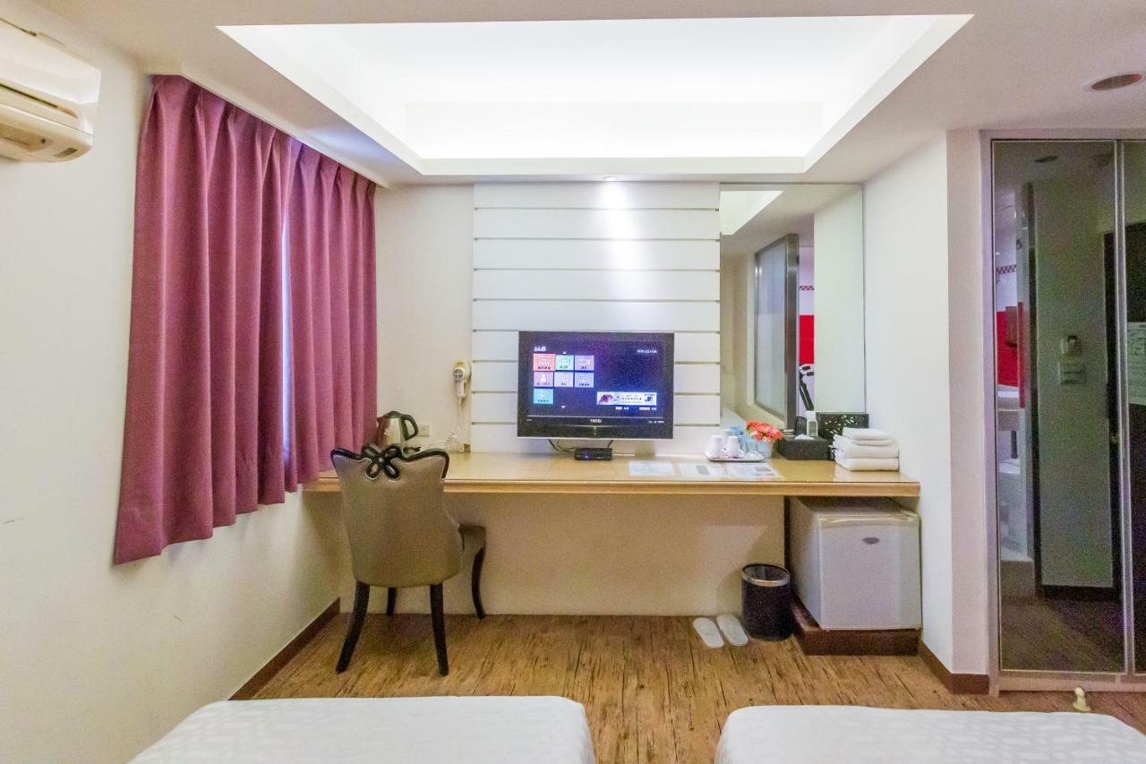 Newrise Hotel Kaohsiung Buitenkant foto